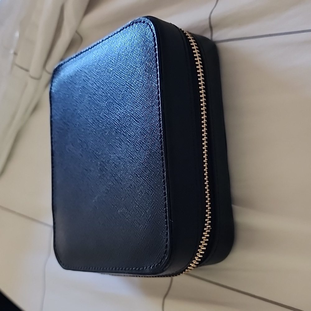 Neiman Marcus leather jewelry travel case